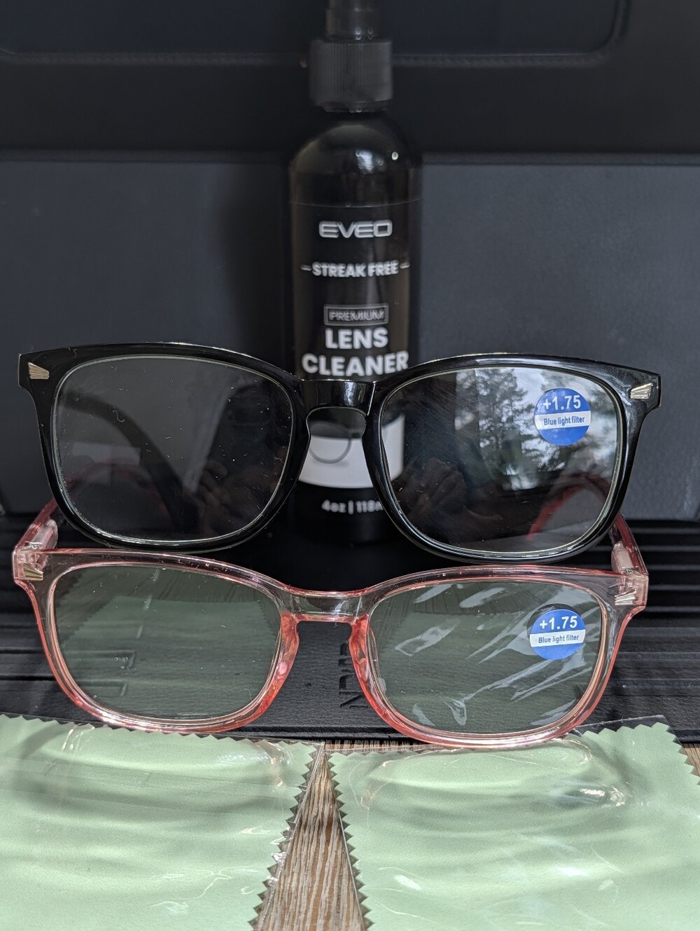 Reading Glass Bundle ( AKA Cheaters😁) NWT Pink & Black /2 Free Cleaning Clothes